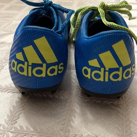 adidas Shoes Euc Adidas Cleats And Shin Guards Poshmark